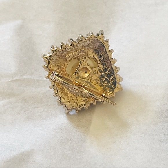 Vintage Panetta Faux Pearl Gold Tone Brooch - Picture 3 of 3